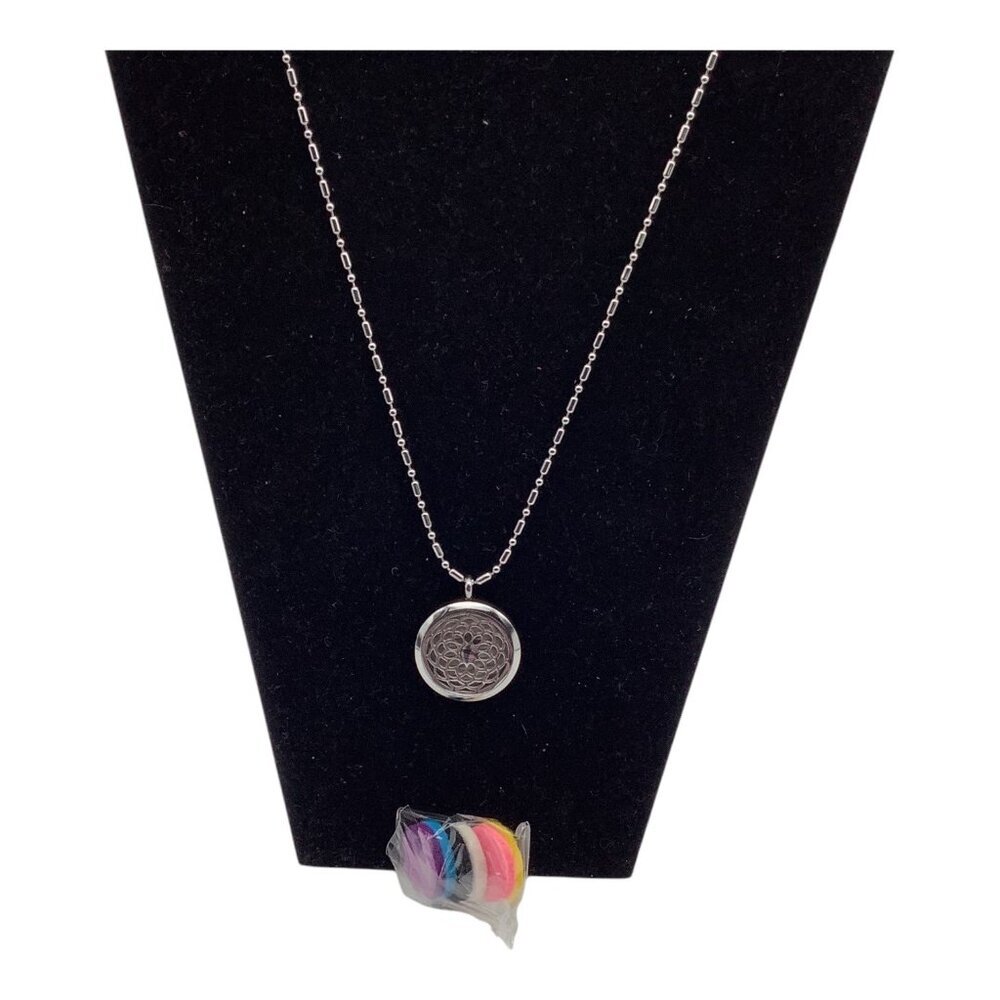 Aromatherapy Essential Oil Diffuser Locket Necklace 6 Color Felt Pads‎